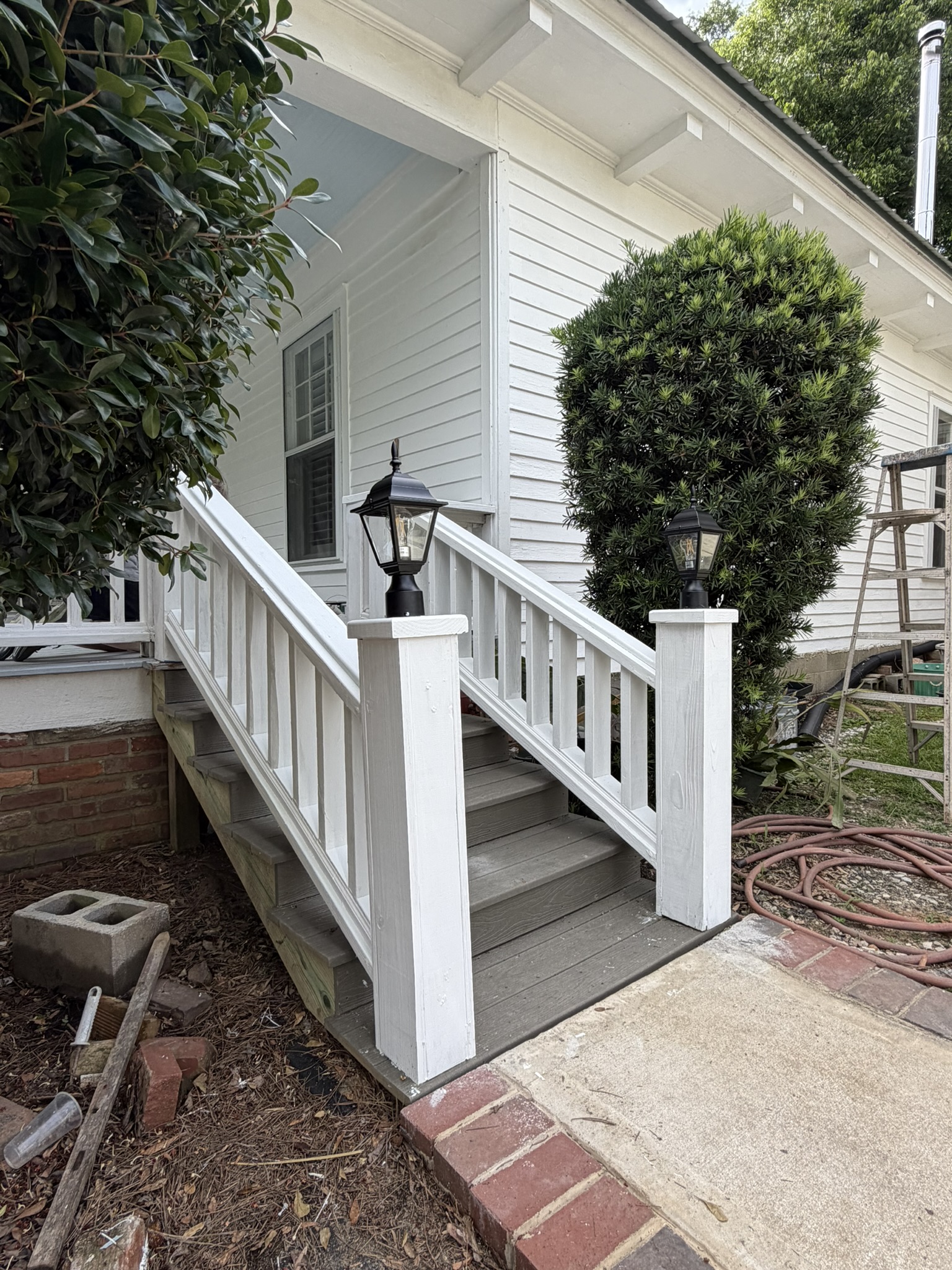 Formed and poured concrete steps